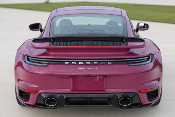 Porsche 911 Turbo S (2023+) - Image 2