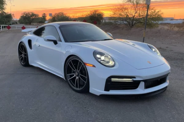 Porsche 911 Turbo S (2023+) - Image 4
